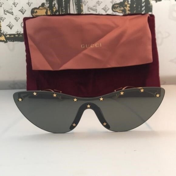 New Authentic Gucci Black and Gold Star-Studded Sunglasses GG0666s 001 - Picture 4 of 11
